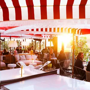 Hotel Mama Shelter West