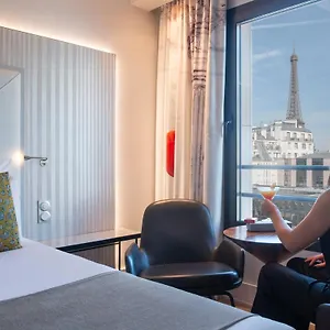 Hotel Le Parisis - Tour Eiffel